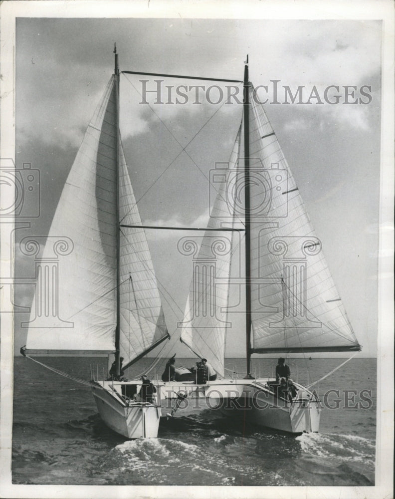 1954 Press Photo Sailing For Speed Record - RRW30775 - Historic Images