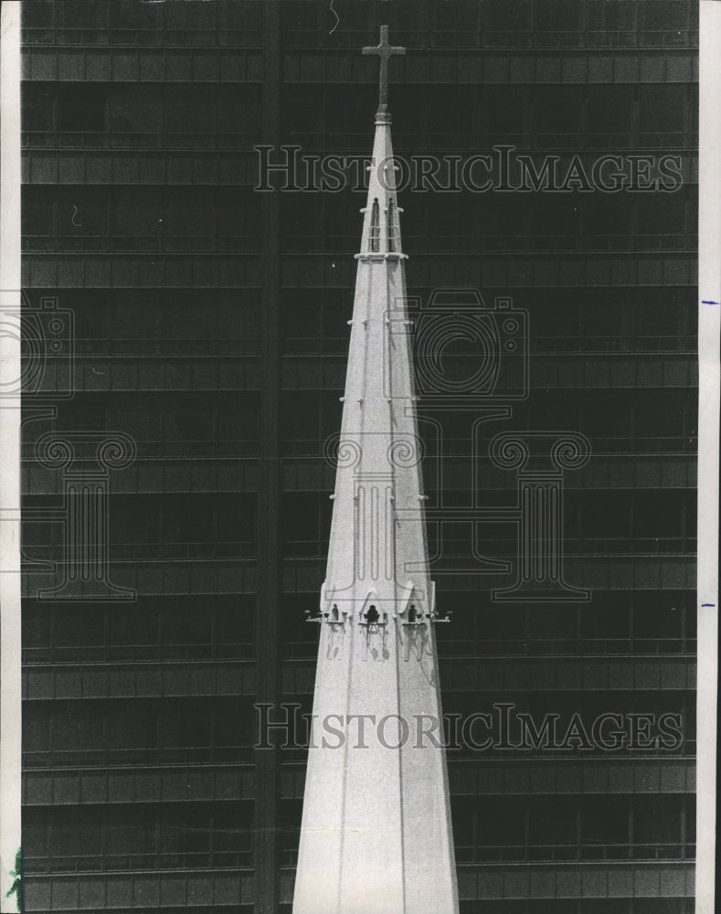1970 Press Photo Chicago temple urban mountains Valley - RRW31025 - Historic Images