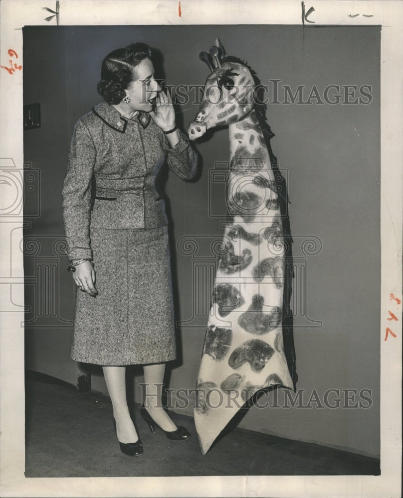 1956 Press Photo White Elephant Giraffe Festivals - RRW31039 - Historic Images