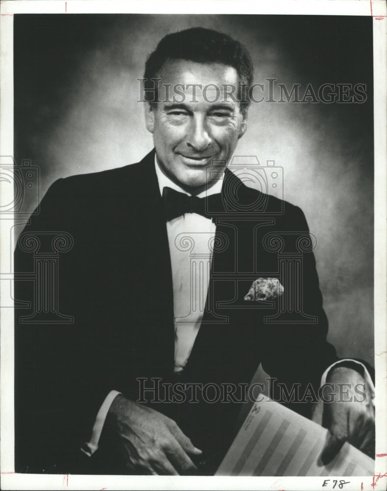 1974 Press Photo Victor Borge (Comedian) - RRW31051 - Historic Images