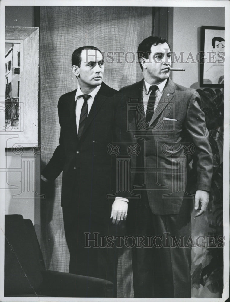 1961 Press Photo Joey Bishop (Actor) - RRW31289 - Historic Images