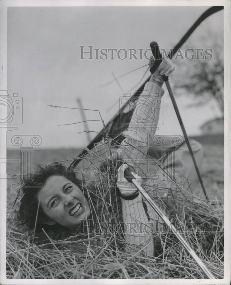 1949 Press Photo Lois Pursifull on Straw Skiing - RRW31405 - Historic Images