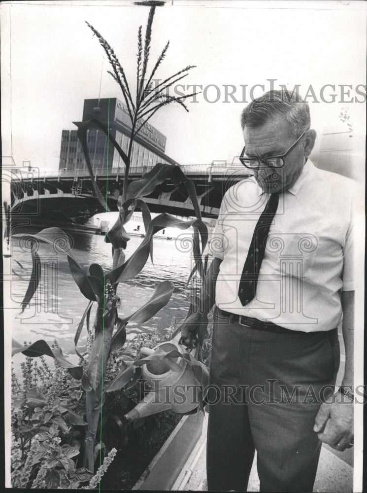 1970 Press Photo Joe Musoorelle Fanitary Diat - RRW31417 - Historic Images