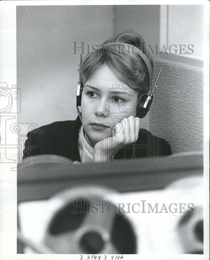 1963 Press Photo Mary Baker is a United Nations guide - RRW31613 - Historic Images