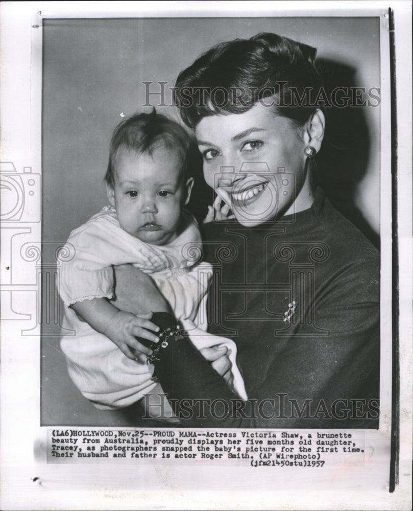 1957 Press Photo Actress Victoria Shaw Tracey Australia - RRW31719 - Historic Images