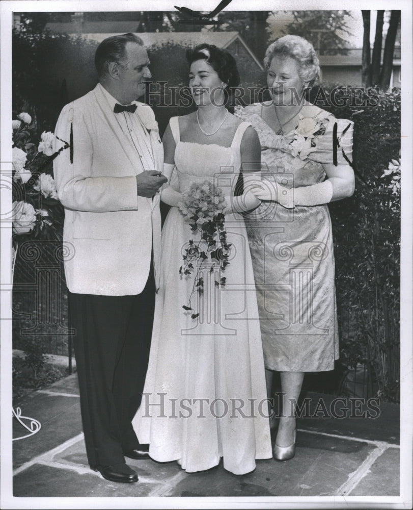 1960 Press Photo Mr Mrs Hawail Harrington Faith Detroit - RRW31805 - Historic Images
