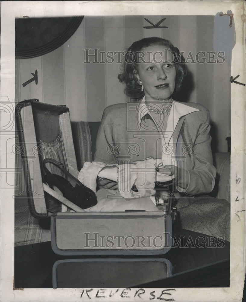 1949 Press Photo Mrs Fredrick Harris Detroit Socialist - RRW31843 - Historic Images