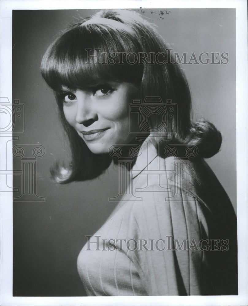 1966 Press Photo Patricia Harty Irish-American journali - RRW31981 - Historic Images