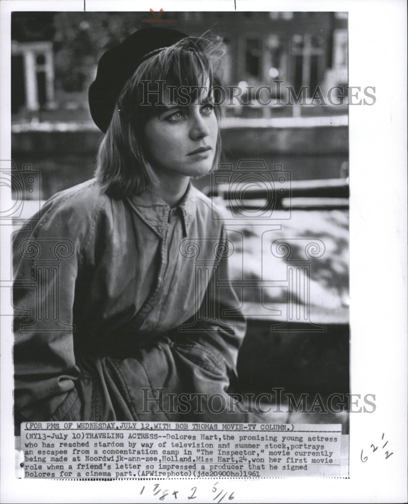 1961 Press Photo Dolores Hart actress Inspector camp - RRW32011 - Historic Images