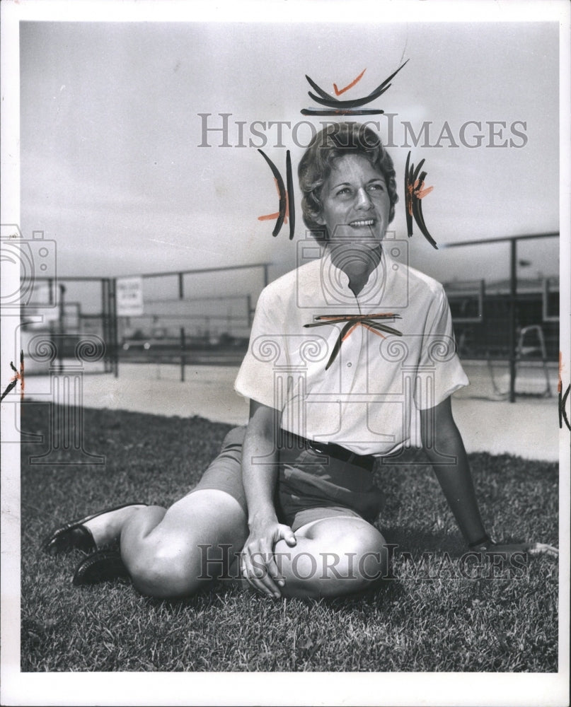 1965 Press Photo Carol Mann professional golfer ground - RRW32159 - Historic Images