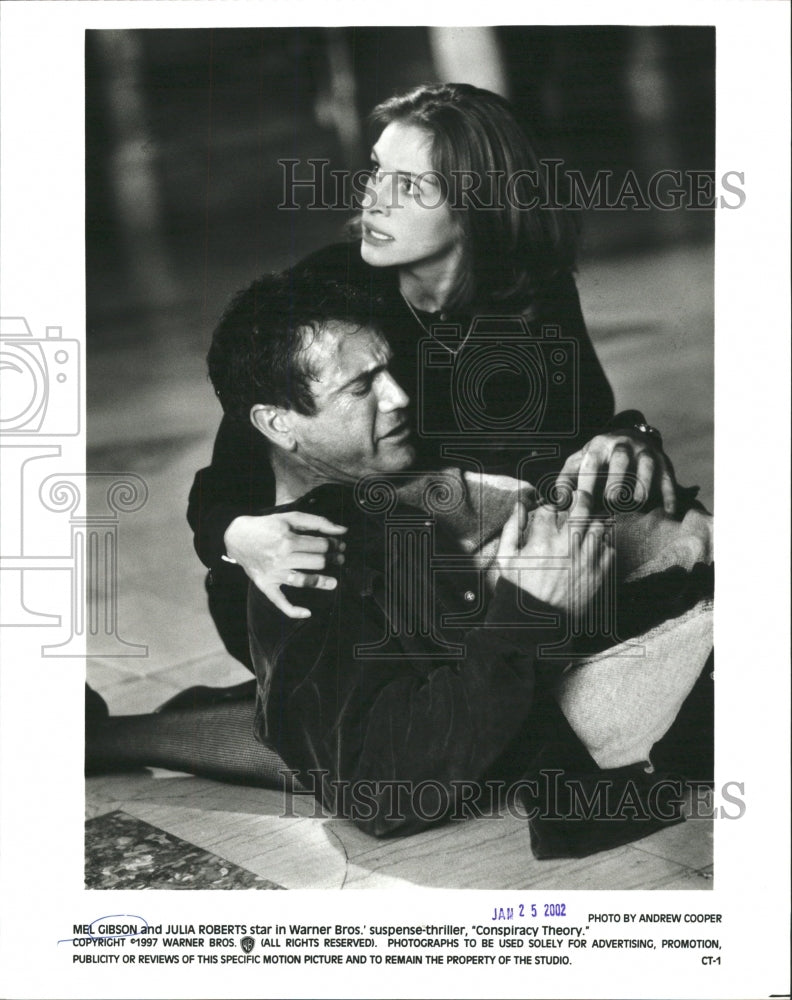 2002 Press Photo Mel Gibson Julia Roberts Actor Actress - RRW32287 - Historic Images