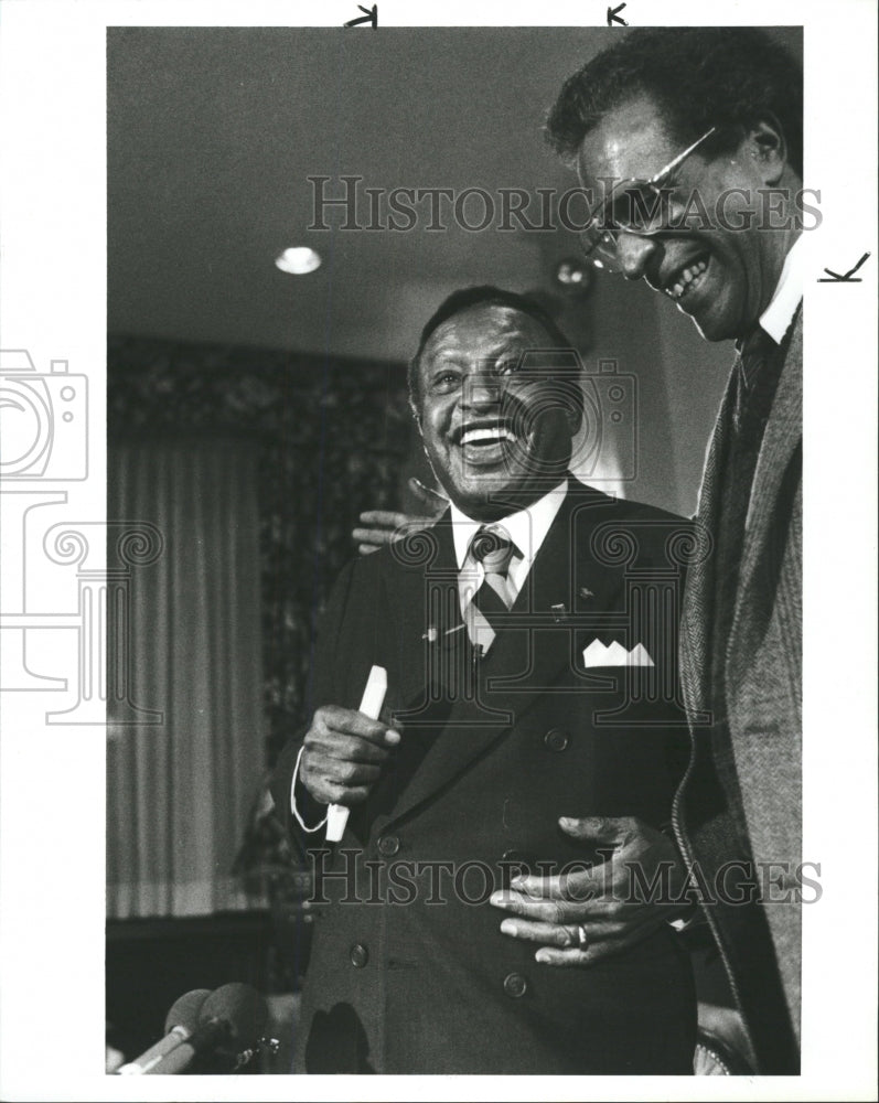 1988 Press Photo Lionel Hampton pianist Edward Vaughn - RRW32309 - Historic Images