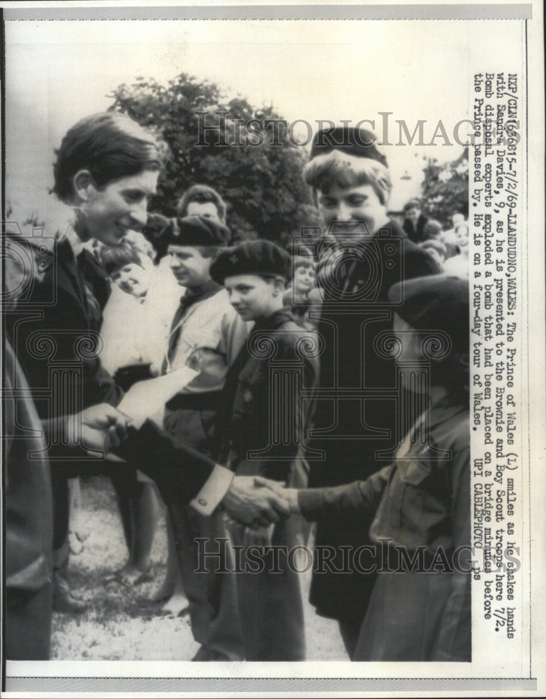 1969 Press Photo Princess Wales Sandra Davies Scout Boy - RRW32471 - Historic Images