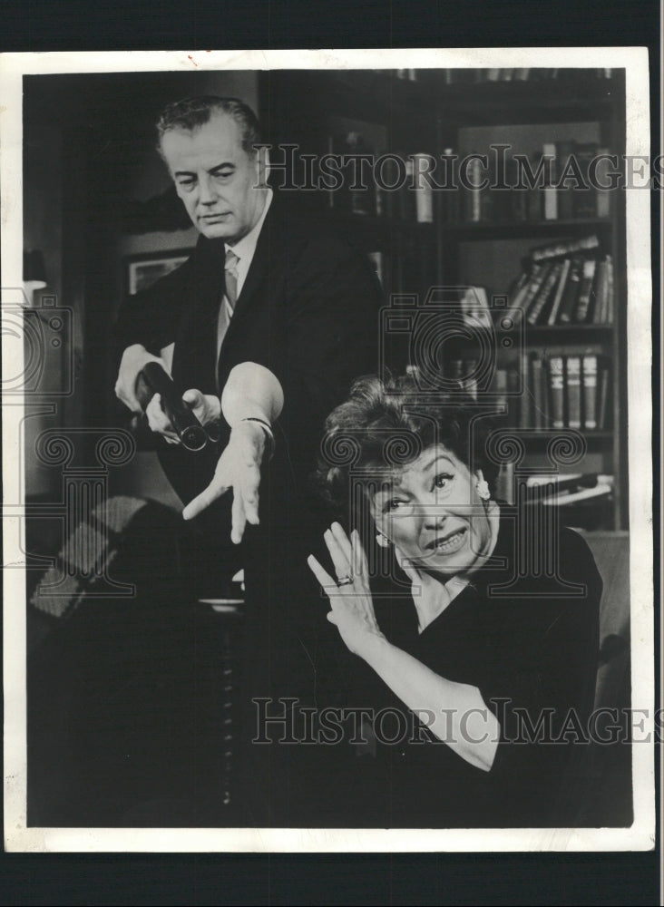 1964 Press Photo Shepperd Studwick and Nancy Kelly &quot;Who - RRW32701 - Historic Images