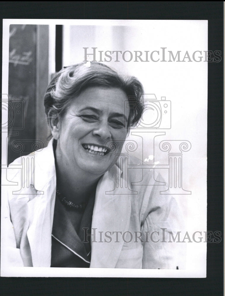 1969 Press Photo Joan Stryker Planned Parenthood Clinic - RRW32709 - Historic Images