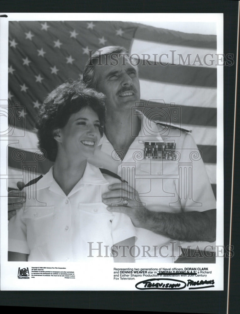 Press Photo Doran Clark Dennis Weaver - RRW32785 - Historic Images