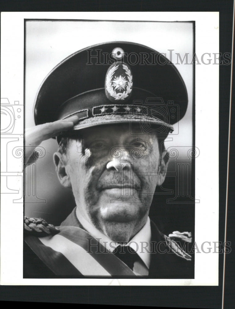 1986 Press Photo ALFRED STROESSNER PARAGUAYAN OFFICER - RRW32805 - Historic Images