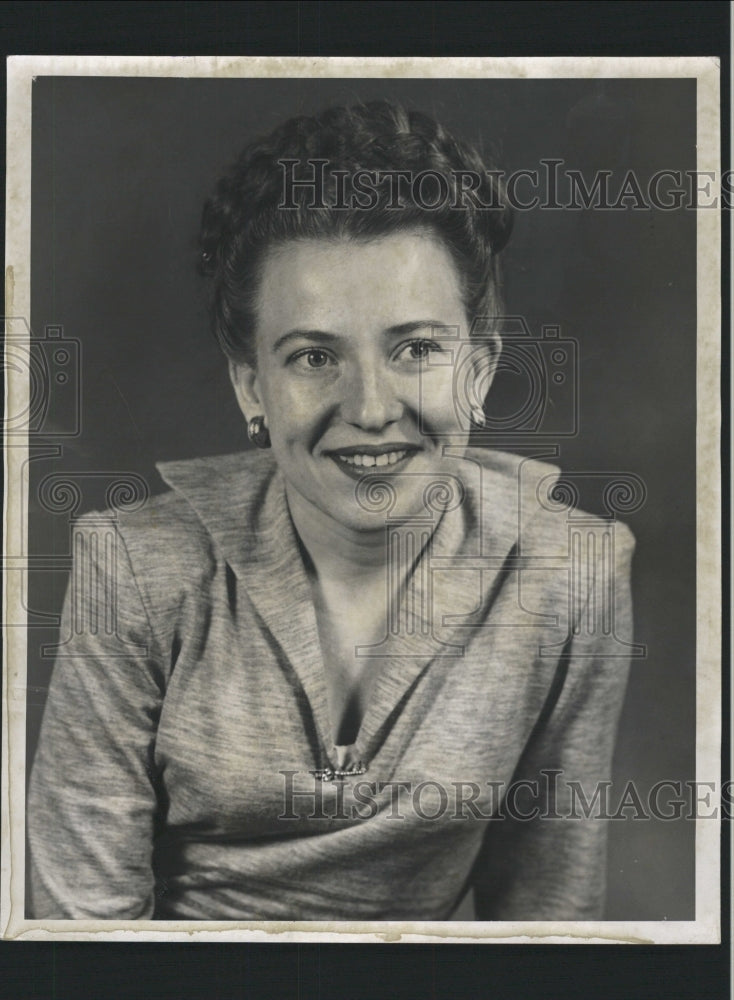 1949 Press Photo Helen Strybel Koscinski Secretary - RRW32815 - Historic Images