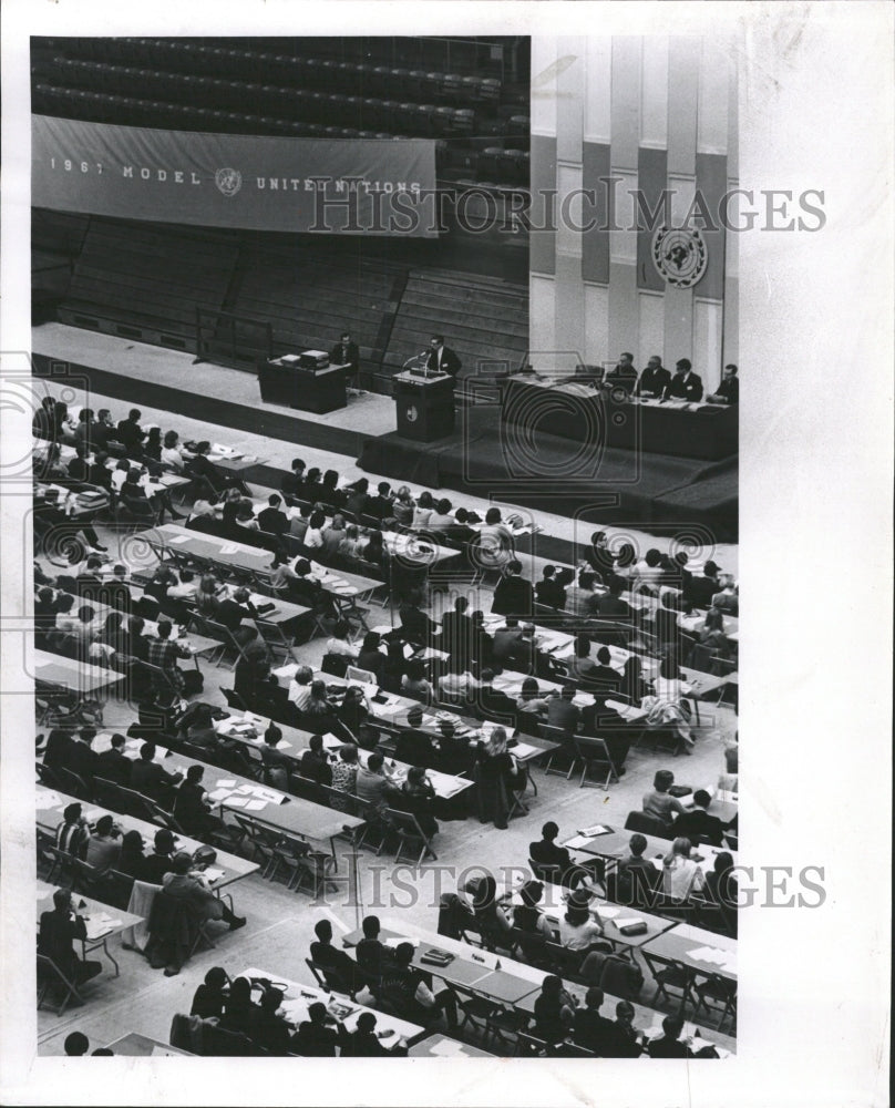 1967 Press Photo Memorial Model United Nations Meeting - RRW32941 - Historic Images