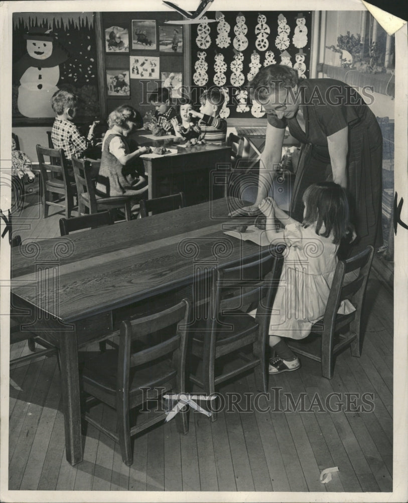 1954 Press Photo Michigan School Kinbergorten Group - RRW33019 - Historic Images