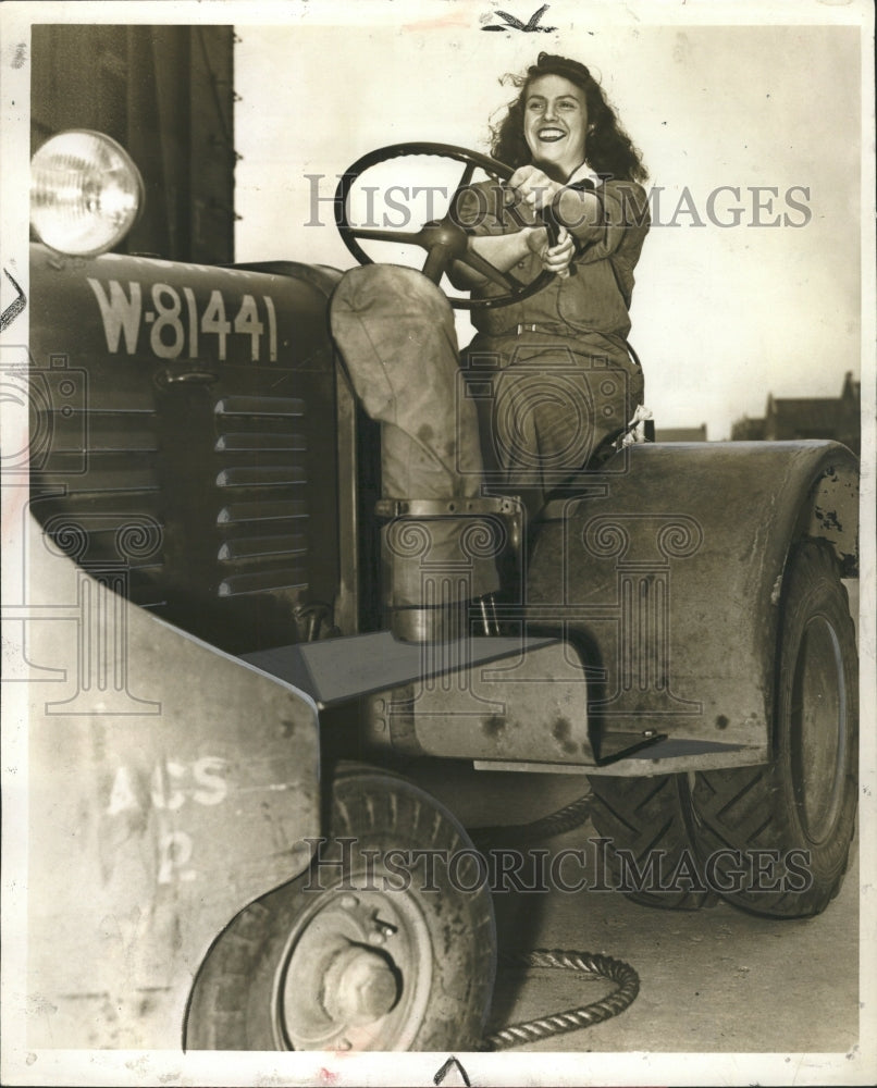 1942 Press Photo Michigan National Guard Helen Trumbo - RRW33051 - Historic Images