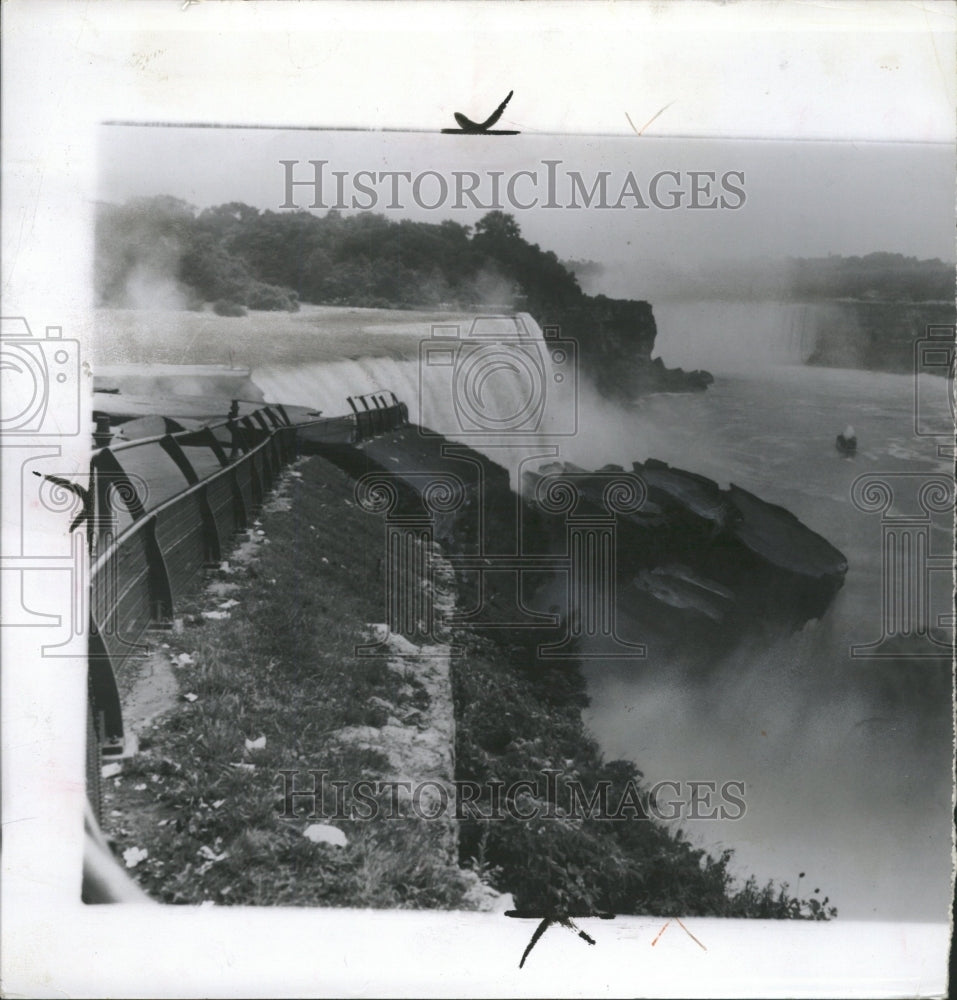 1954 Press Photo Awesome Nature Niaga - RRW33087 - Historic Images
