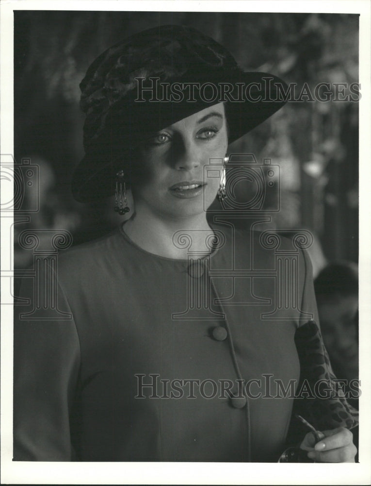 press photo Lesley-Anne Down in Dallas - RRW33295 - Historic Images
