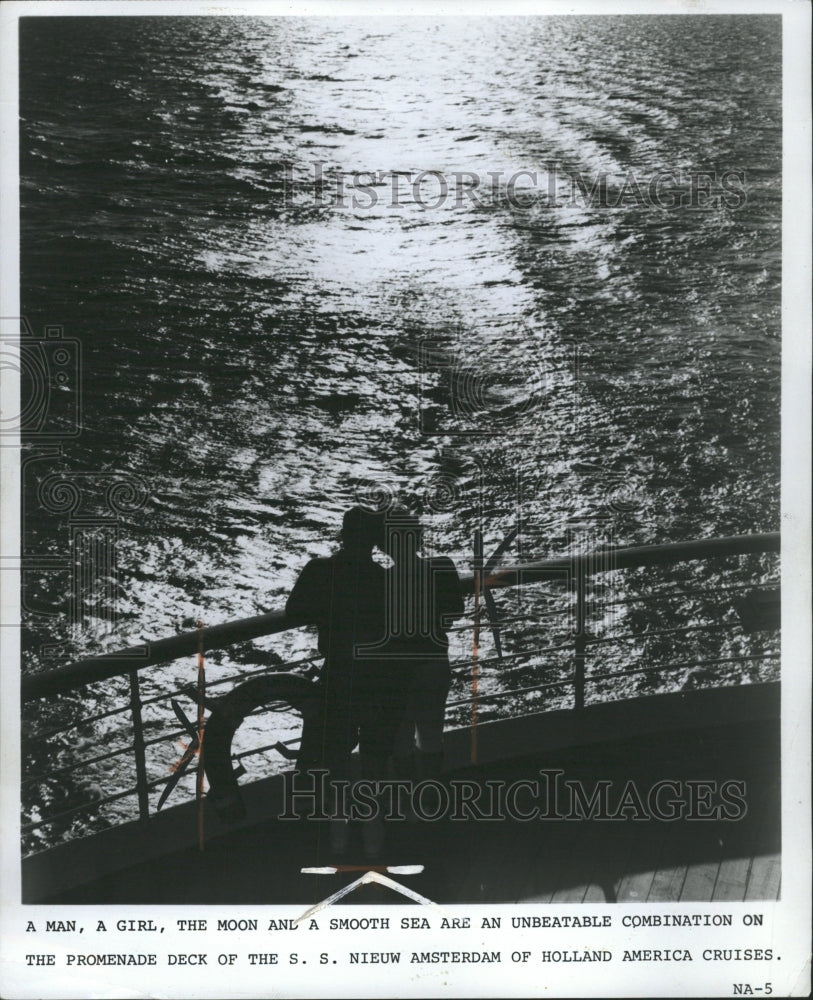 1971 Press Photo American Love On A Cruise Ship - RRW33565 - Historic Images
