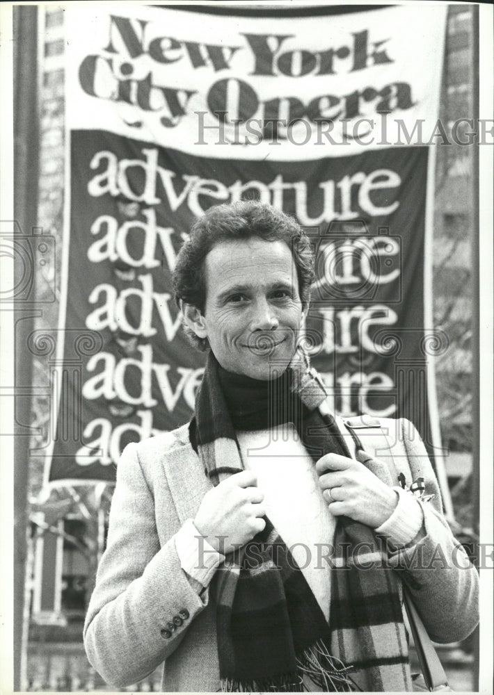 1980 Press Photo Joel Grey Silverlake Opera New York - RRW33727 - Historic Images