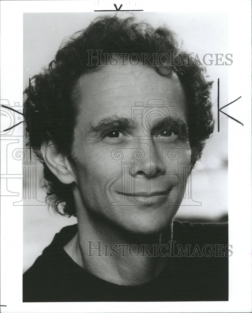 1983 Press Photo Joel Grey American actor singer dancer - RRW33729 - Historic Images