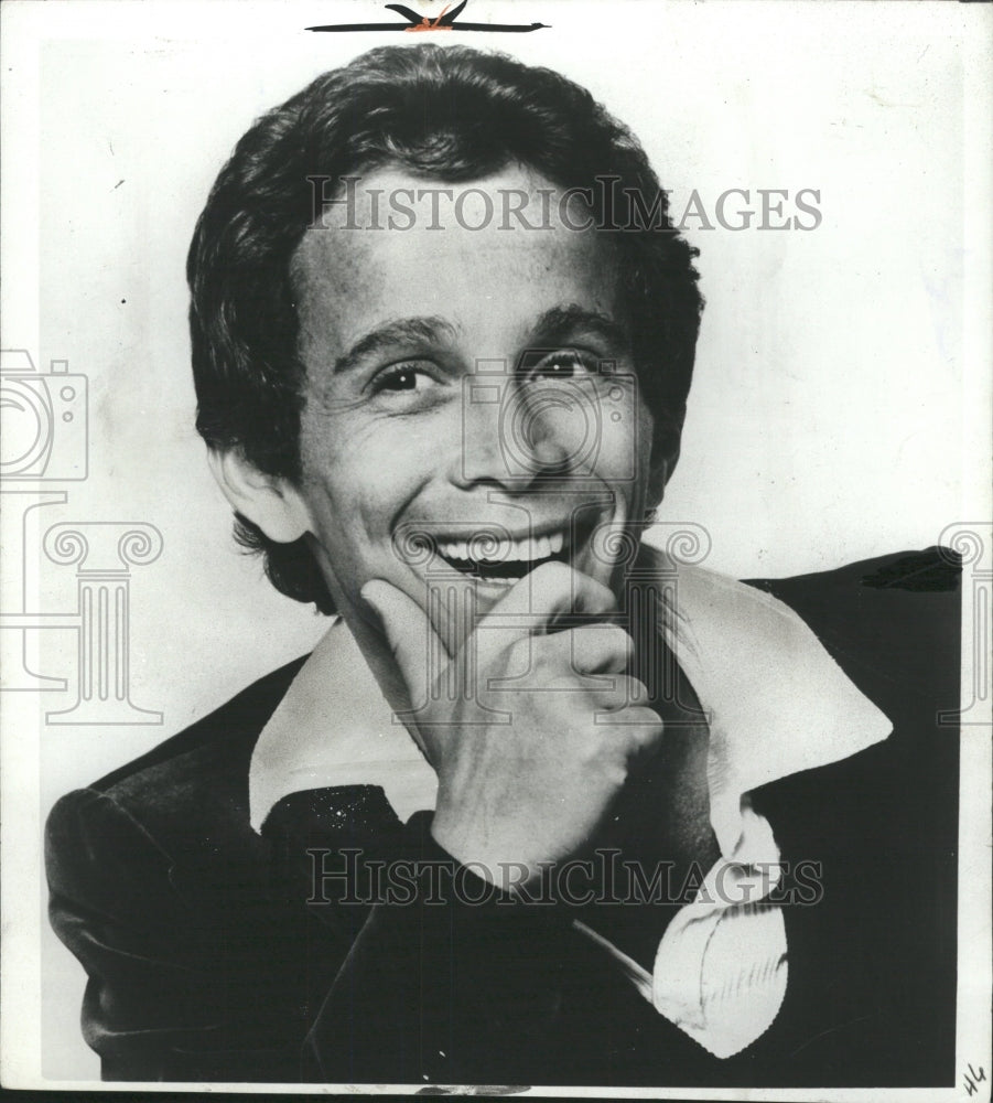 1973 Press Photo Joel Grey American Actor Singer - RRW33735 - Historic Images