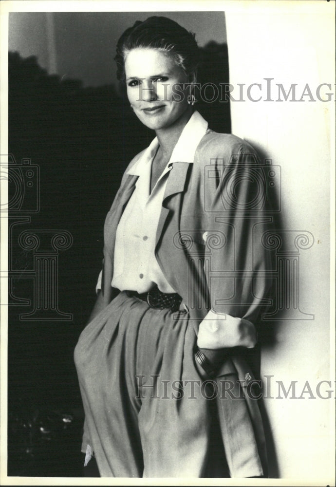 1991 Press Photo Sharon Gless American Film TV Actress - RRW33779 - Historic Images