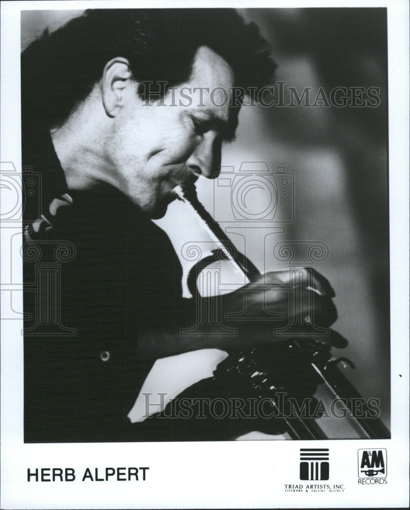 1988 Press Photo Herb Albert Trumpeter - RRW33935 - Historic Images