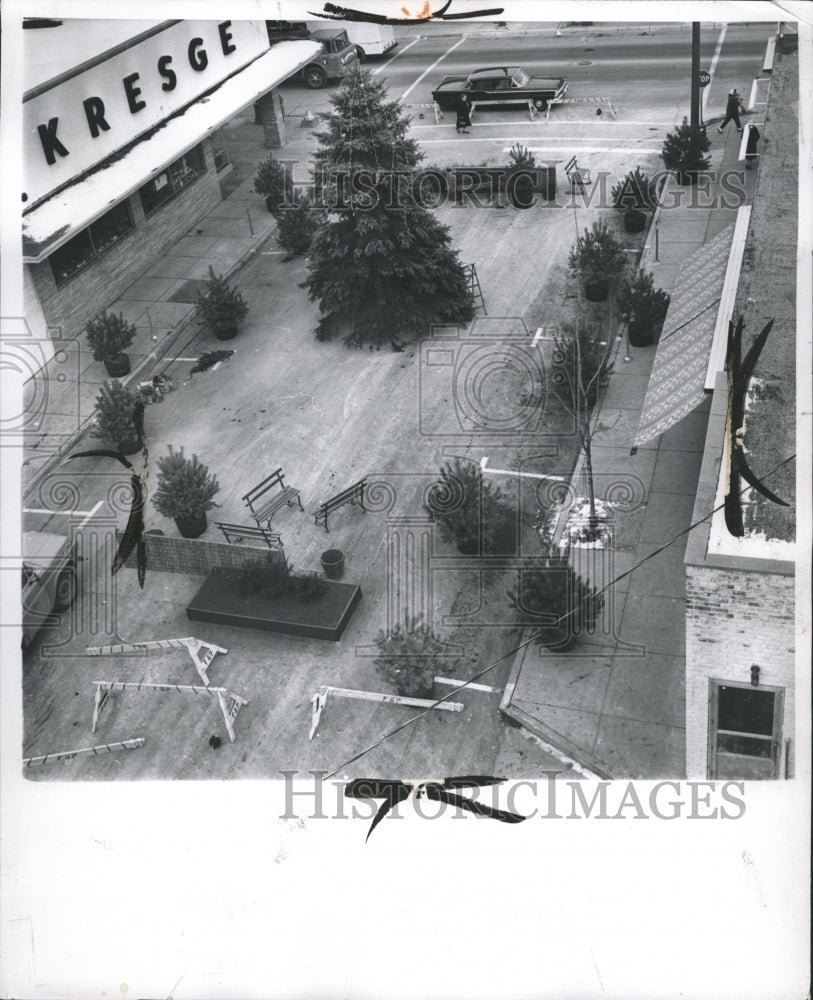1960 Press Photo Henrietta Street Mall Birmingham - RRW33965 - Historic Images