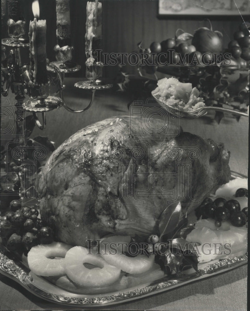 1970 Press Photo Turkey Pineapple Bread Stuffing - RRW34221 - Historic Images