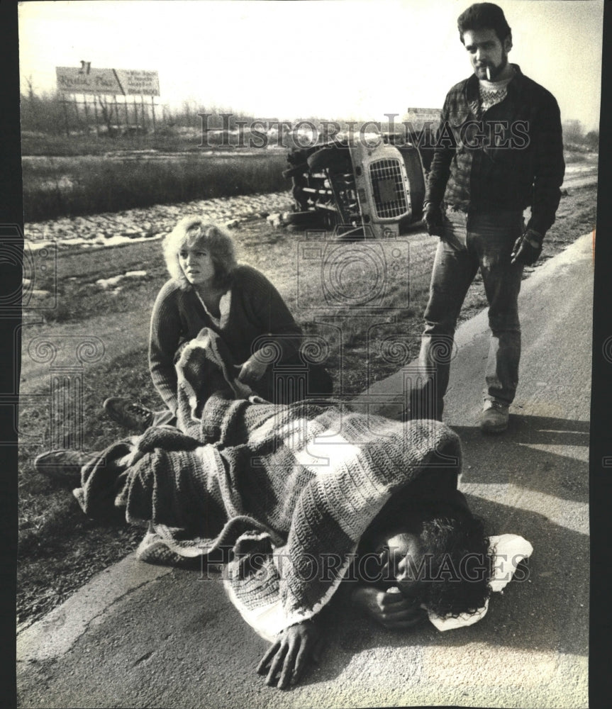 1985 Press Photo Truck Accident Chicago Neely Andriakos - RRW34243 - Historic Images