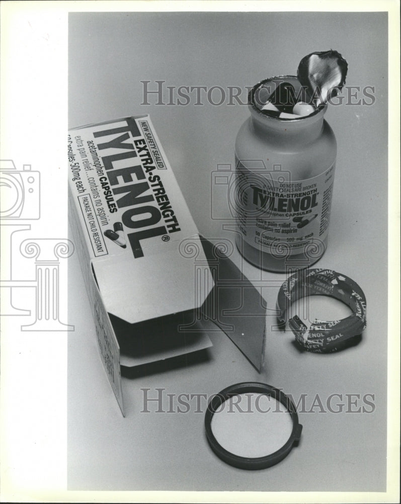 1983 Press Photo Tamper proof packaging - RRW34369 - Historic Images