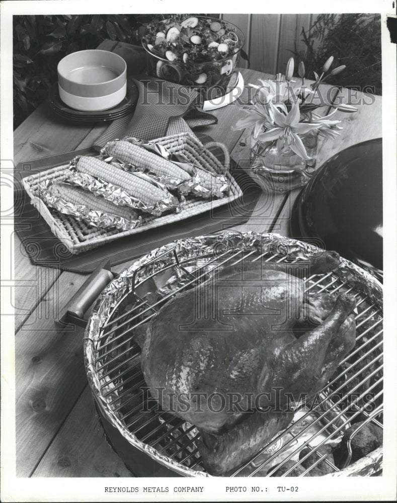 1986 Press Photo Faster Ways of Cooking Turkey - RRW34421 - Historic Images