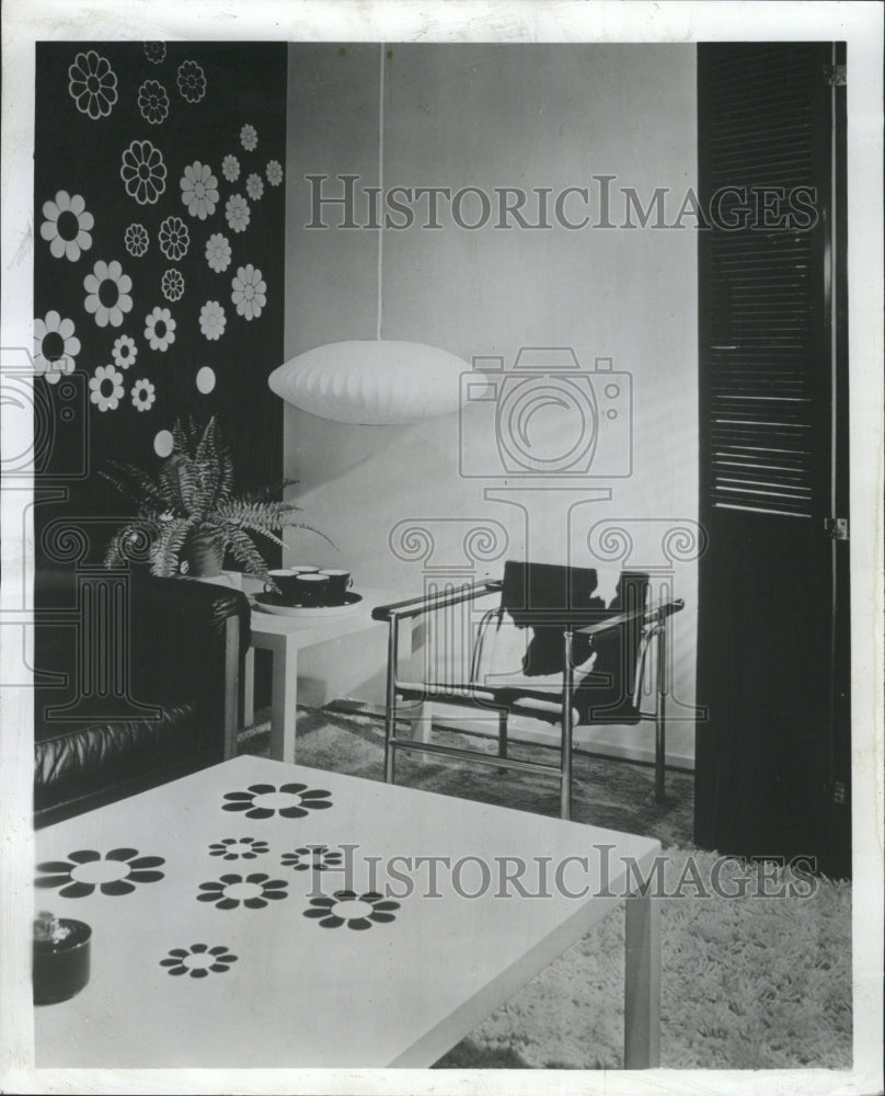 1968 Press Photo decals contemporary floral pattern - RRW34495 - Historic Images