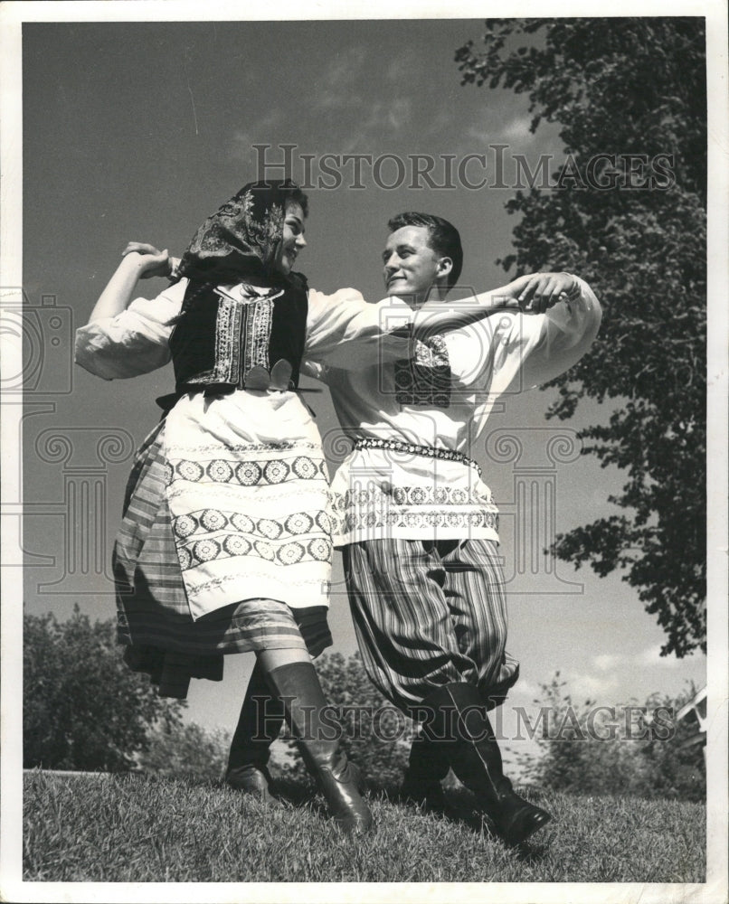 1963 Press Photo Duquesne University Tamburutzans Dance - RRW34641 - Historic Images