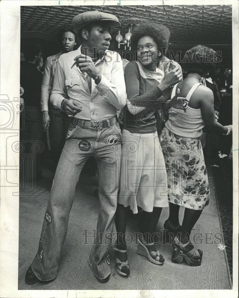 1975 Press Photo Dancers at the Cockney Pride - RRW34667 - Historic Images