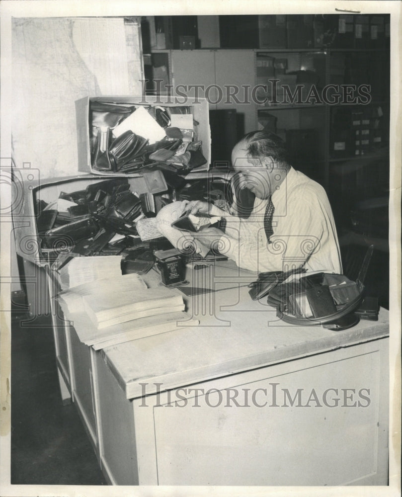 1958 Press Photo Postal Inspector William Cervenza - RRW34723 - Historic Images