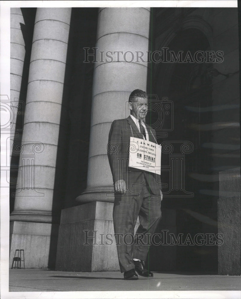 1962 Press Photo Telegrapher Strike/Chicago Illinois - RRW35115 - Historic Images