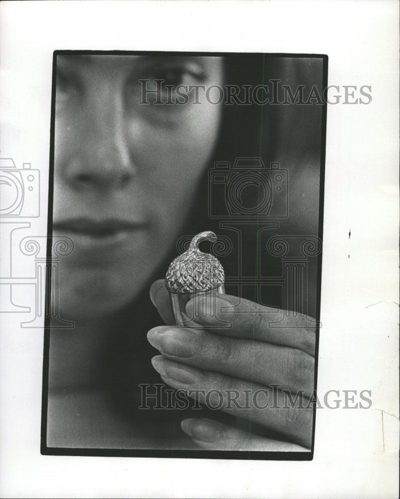 1969 Press Photo Tiffany&#39;s Pillbox - RRW35227 - Historic Images