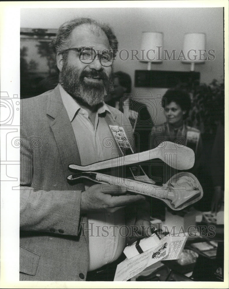 1986 Press Photo Hand Crafted Meerschaum Pipe - RRW35291 - Historic Images