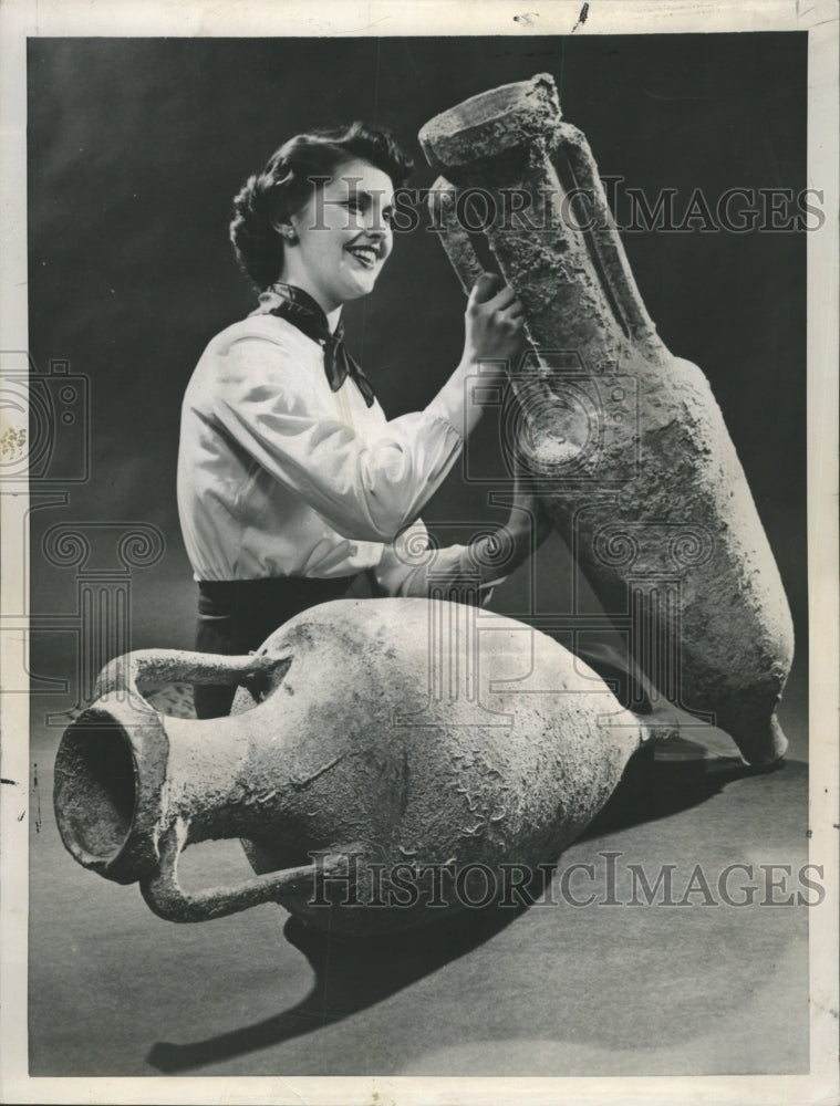 1953 Press Photo Pottery National Geographic Society - RRW35369 - Historic Images