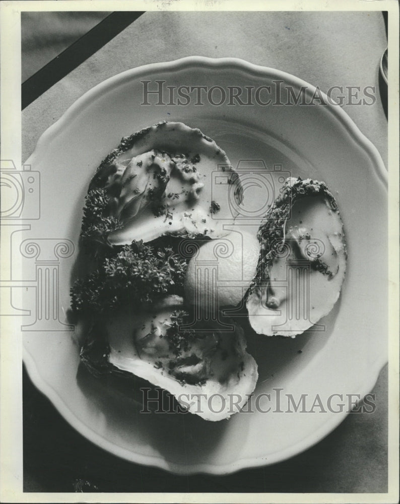 1983 Press Photo Oyster dish for mother&#39;s day. - RRW35561 - Historic Images