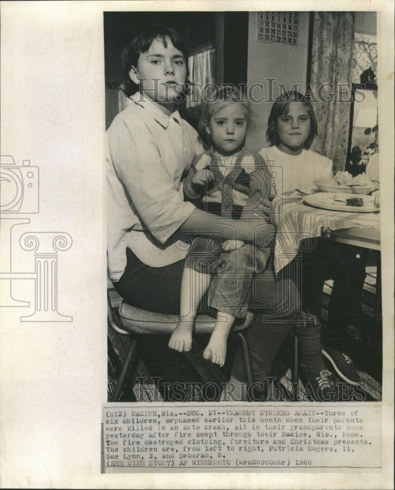 1966 Press Photo Orphaned Children Parents Car Crash - RRW35607 - Historic Images