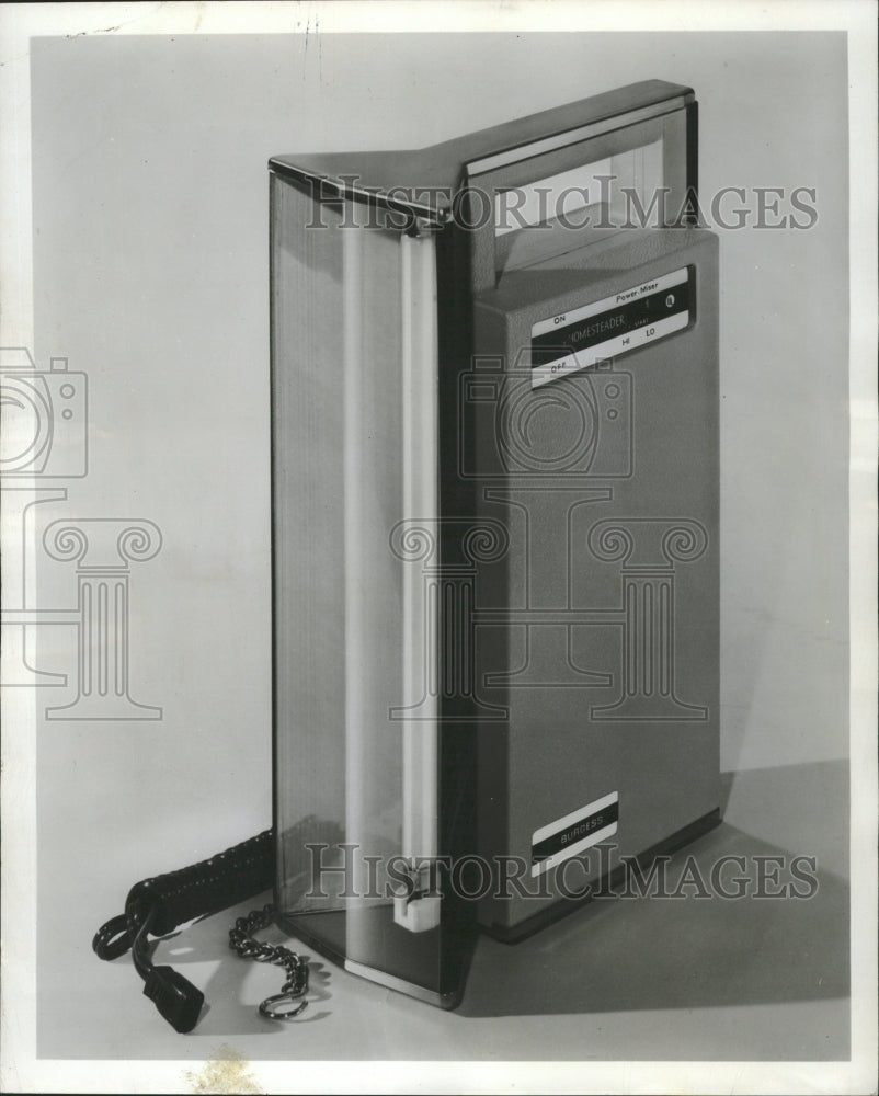 1970 Press Photo Fluoresent lantern. - RRW35641 - Historic Images