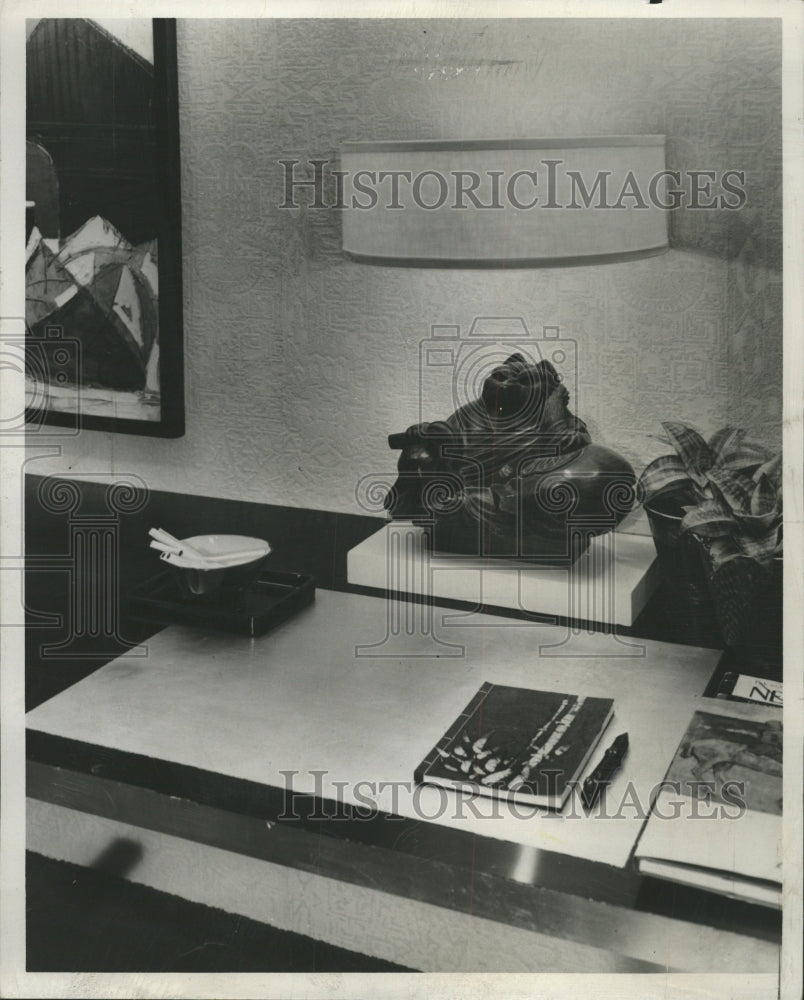 1962 Press Photo Wall Desk Lamp - RRW35917 - Historic Images